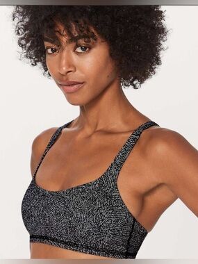 Lululemon Free to Be Bra